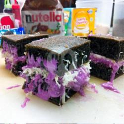 Blackforest Lava Taro Uk Besar