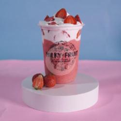 Milky Fruit Strawberry With Topping