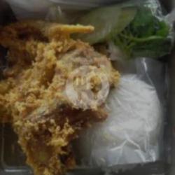 Nasi Box Dada Bebek Goreng