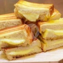 Roti Bakar Durian-coklat