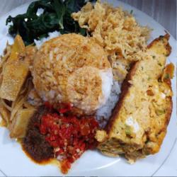 Nasi Rendang Paru   Telor Dadar