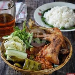 Nasi Pecel Ayam Klenger Gratis Es Teh