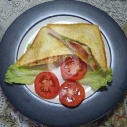 Beef Sandwich   Telur