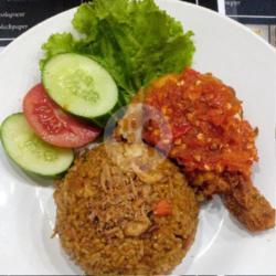 Nasi Goreng Toping Ayam Geprek