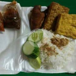 Nasi Tempe Tahu Sambal