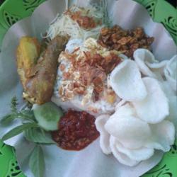 Nasi Uduk Ayam (goreng, Opor, Bumbu Bali)