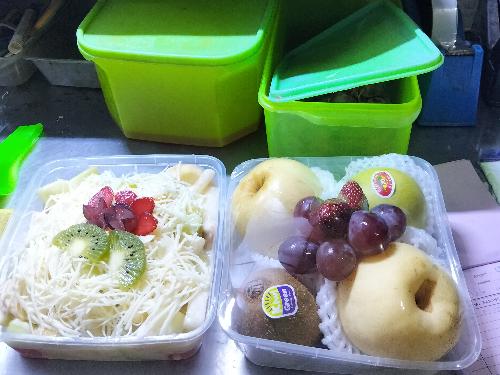 Salad Buah Home Food 57, Waru