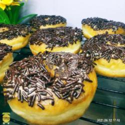 7 Donat Seres Coklat