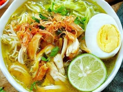 Warung Soto Ayam Kampung Dan Soto Babat Bu Liz Khas Jember, 8597+FM3, Kerobokan