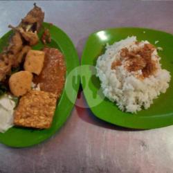 Lele, Tempe   Nasi Uduk