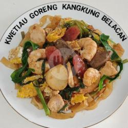 Kwetiau Goreng Kangkung Belacan