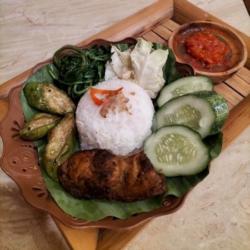 Ayam Penyet Kulupan