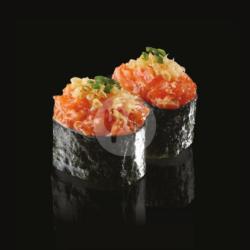 Crunchy Spicy Salmon Gunkan