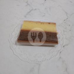 Mandarin Cake Slice