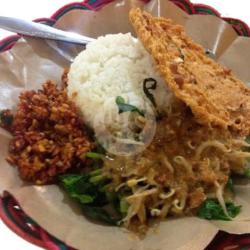 Nasi Pecel Ayam Telur