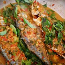 Nasi Padang Ikan Kembung Bakar