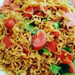 Mie Goreng Pedas Sosis