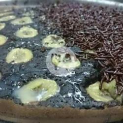 Setengah Keju Coklat Setengah Pisang Coklat