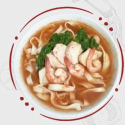 Mie Kuah Tom Yam Seafood
