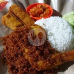 Nasi Ayam Serundeng Tempe Dan Tahu