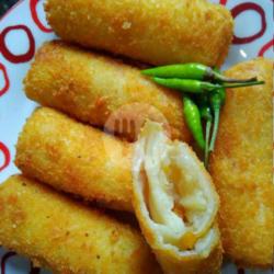 Risol Sayur Kentang Wortel Ayam Dadu Frozen