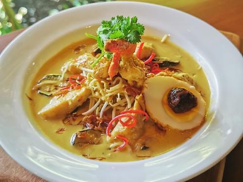 Fancy Cup Cafe Vegetarian Food In Ubud, Jalan Raya Sanggingan Ubud