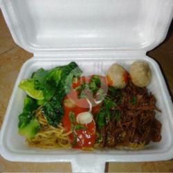 Mie Ayam Plus Bakso