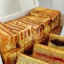 Roti Bakar Selai Blubery Keju Susu