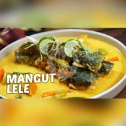 Nasi Mangut Lele (pakai Box Makan)