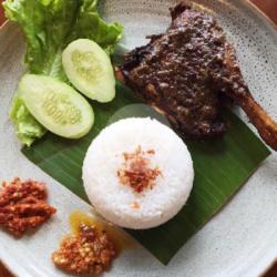 Nasi Lalaban Tempe Tepung Bebek Pedas Manis