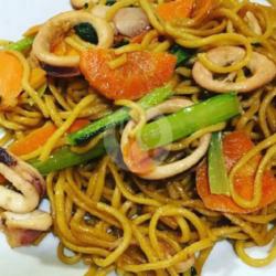 Mie Goreng / Kuah Cumi