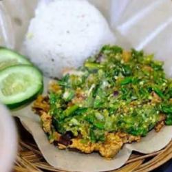 Nasi Ayam Geprek Sosis Sambal Ijo