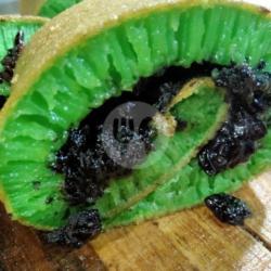 Martabak Gulung Pandan Oreo