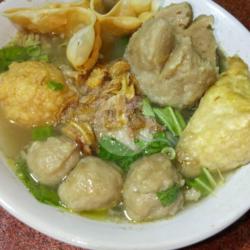 Bakso Super Daging(bakso Super,baso Kecil, Tahu,bakso Pangsit,bakso Goreng)