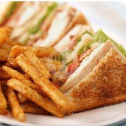 Club Sandwich   French Fries