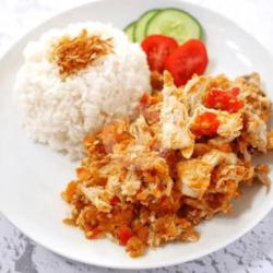 Nasi  Mie Goreng Sayap Geprek Kremes   Lalapan