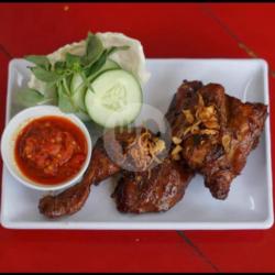 Ayam Bakar Mandu   Sambel Terasi/bawang   Lalapan