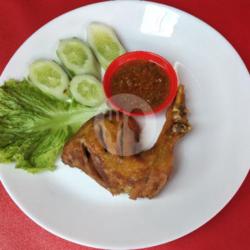 Pecel Ayam   Sambel   Lalap