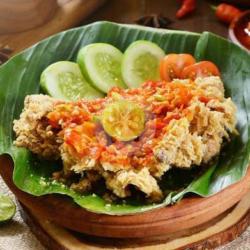 Ayam Geprek Sambal Limau