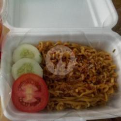 Mie Level 7 Pedas Gila   Minuman Segar Mangga Grandia