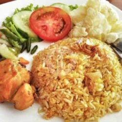 Nasi Goreng Spesial (ayam   Bakso   Sosis   Telur )