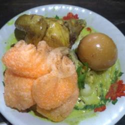 Lontong Sayur Ayam Sayap  Telor