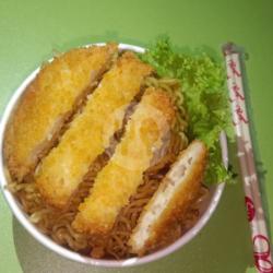 Indomie Goreng Chicken Burger