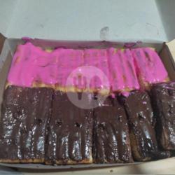 6 Potong Roti Strobery Spesial   Coklat Spesial