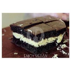 Martabak Black Tiramisu