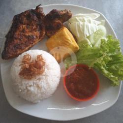 Paket Nasi Ayam   Tahu Goreng