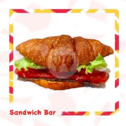 Croissant Sandwich Beef Pastrami