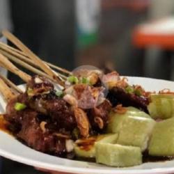 Lontong   Sate Kambing