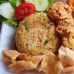 Nasi Goreng Pedes Gila Spesial Ayam Crispy