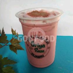 Iced Red Velvet Latte